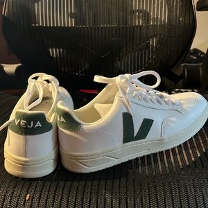 Veja V12 Sneaker - Women’s Size 7 - White/Cyprus. Worn 2 times.